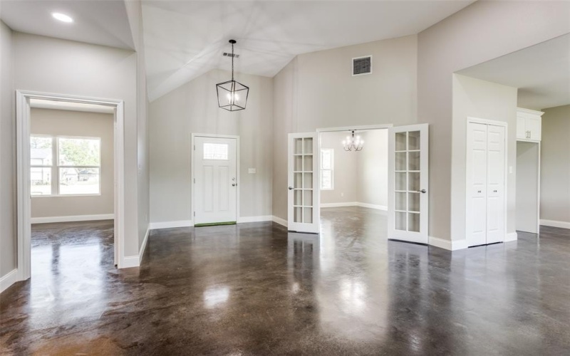 2909 Blue Heron Circle, Mount Pleasant, TX 75455, 3 Bedrooms Bedrooms, ,2 BathroomsBathrooms,Residential,For Sale,2909 Blue Heron Circle,0,21234519