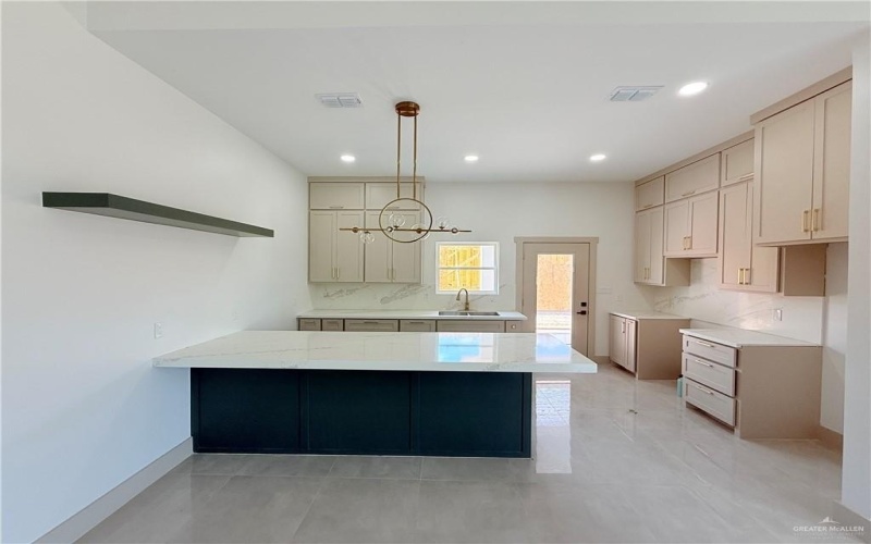 2912 34th Street, McAllen, TX 78501, 3 Bedrooms Bedrooms, ,2 BathroomsBathrooms,Residential,For Sale,2912 34th Street,471126