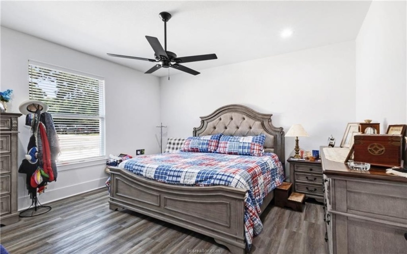 17303, 17305, 17401 Highway 21 W, North Zulch, TX 77872, 3 Bedrooms Bedrooms, ,3 BathroomsBathrooms,Residential,For Sale,17303,17305,17401 Highway 21 W,0,26004380