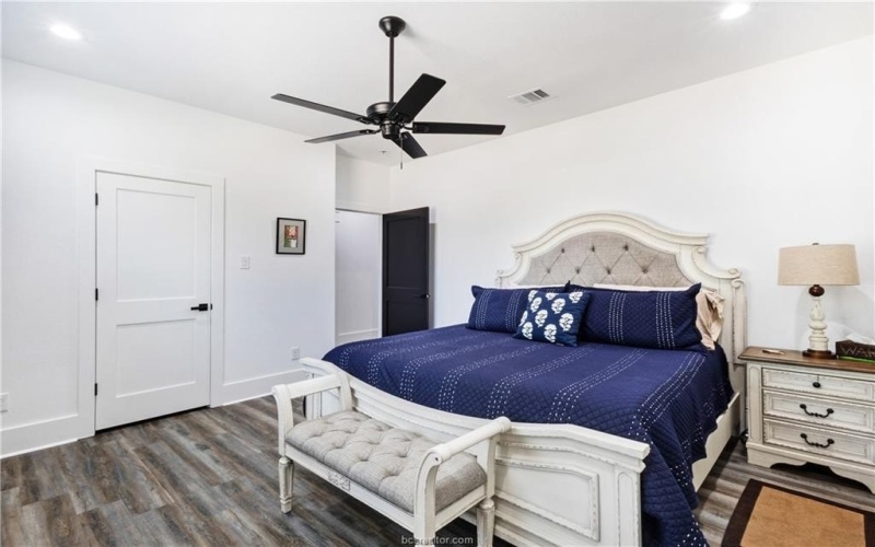 17303, 17305, 17401 Highway 21 W, North Zulch, TX 77872, 3 Bedrooms Bedrooms, ,3 BathroomsBathrooms,Residential,For Sale,17303,17305,17401 Highway 21 W,0,26004380