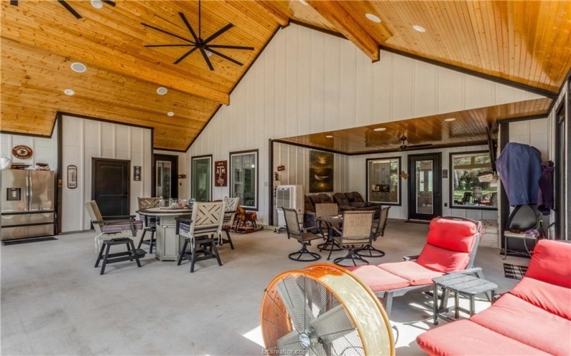 17303, 17305, 17401 Highway 21 W, North Zulch, TX 77872, 3 Bedrooms Bedrooms, ,3 BathroomsBathrooms,Residential,For Sale,17303,17305,17401 Highway 21 W,0,26004380