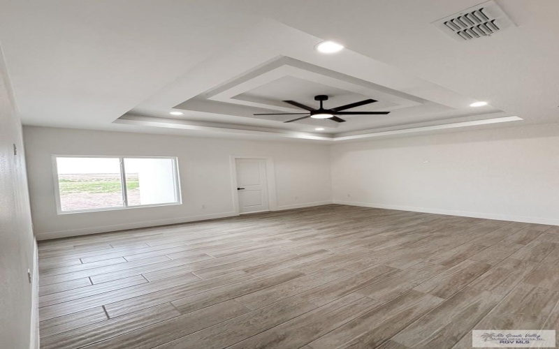 127 FINCH DR, LOS FRESNOS, TX 78566, 4 Bedrooms Bedrooms, ,3 BathroomsBathrooms,Residential,For Sale,127 FINCH DR,0,29775568