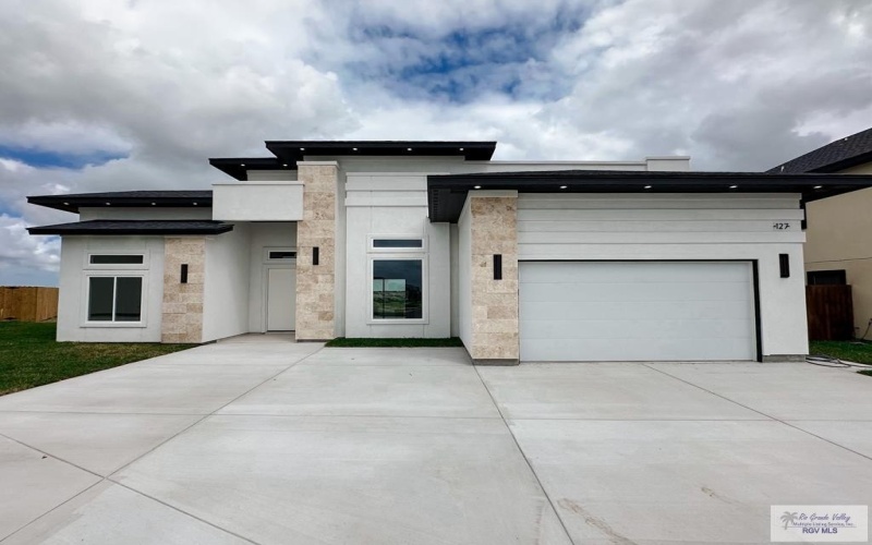 127 FINCH DR, LOS FRESNOS, TX 78566, 4 Bedrooms Bedrooms, ,3 BathroomsBathrooms,Residential,For Sale,127 FINCH DR,0,29775568