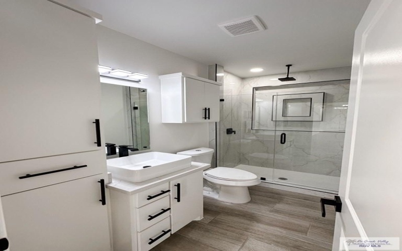 127 FINCH DR, LOS FRESNOS, TX 78566, 4 Bedrooms Bedrooms, ,3 BathroomsBathrooms,Residential,For Sale,127 FINCH DR,0,29775568