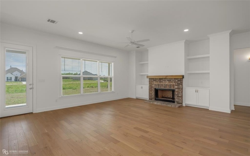 317 Peason Ridge, Bossier City, LA 71112, 4 Bedrooms Bedrooms, ,3 BathroomsBathrooms,Residential,For Sale,317 Peason Ridge,0,21236497