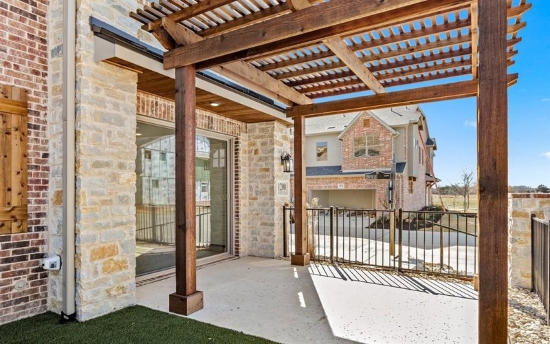 1200 Armstrong, The Colony, TX 75056, 3 Bedrooms Bedrooms, ,2 BathroomsBathrooms,Residential,For Sale,1200 Armstrong,0,21236668