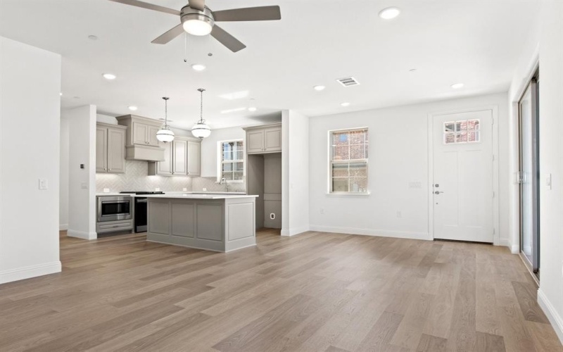 1200 Armstrong, The Colony, TX 75056, 3 Bedrooms Bedrooms, ,2 BathroomsBathrooms,Residential,For Sale,1200 Armstrong,0,21236668