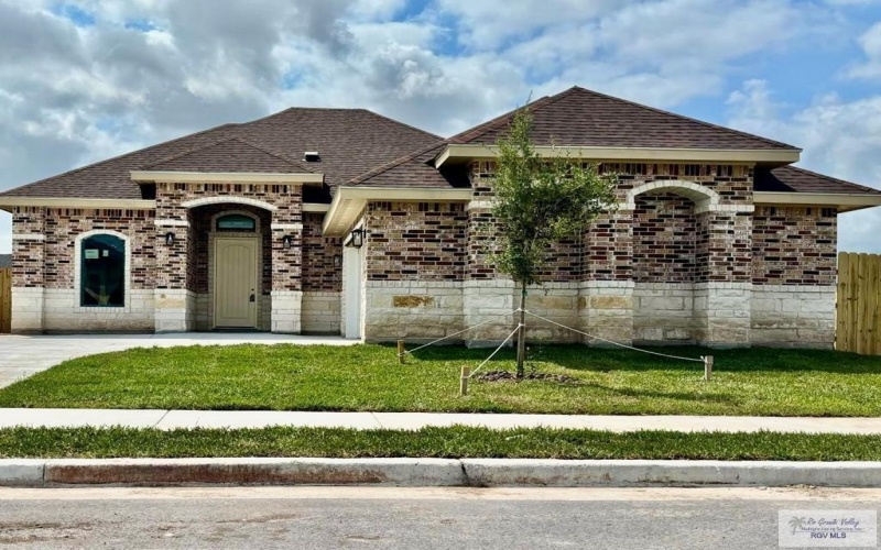 1521 STIRRUP CIR, SAN BENITO, TX 78586, 4 Habitaciones Habitaciones , ,3 BañosBaños,Residential,En Venta,1521 STIRRUP CIR,29762507