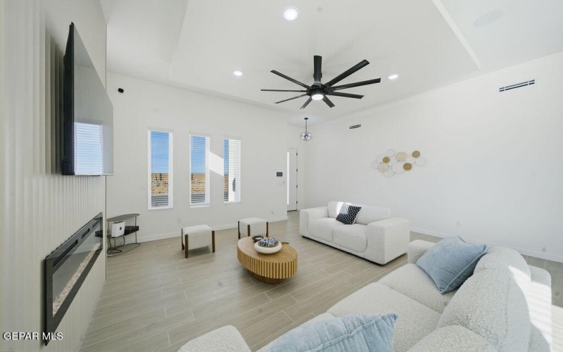 637 Paseo Campanero Street, Horizon City, TX 79928, 3 Bedrooms Bedrooms, ,2 BathroomsBathrooms,Residential,For Sale,637 Paseo Campanero Street,0,942028