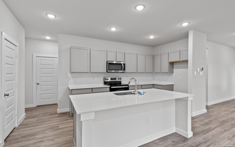 4326 HOBBITON WAY, New Braunfels, TX 78130, 4 Habitaciones Habitaciones , ,2 BañosBaños,Residential,En Venta,4326 HOBBITON WAY,0,1953872