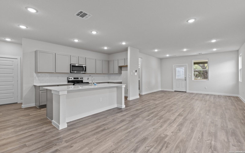 4326 HOBBITON WAY, New Braunfels, TX 78130, 4 Habitaciones Habitaciones , ,2 BañosBaños,Residential,En Venta,4326 HOBBITON WAY,0,1953872