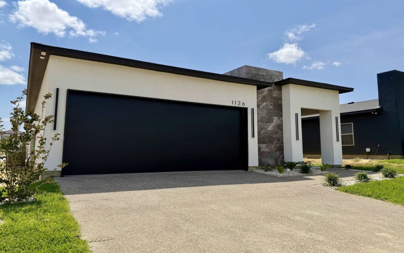 1126 Noyola Loop, Laredo, TX 78046, 3 Habitaciones Habitaciones , ,2 BañosBaños,Residential,En Venta,1126 Noyola Loop,0,20261695