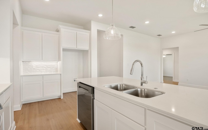 442 Mary Circle, Bullard, TX 75757, 4 Habitaciones Habitaciones , ,2 BañosBaños,Residential,En Venta,442 Mary Circle,25004798