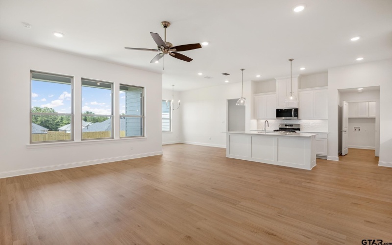 442 Mary Circle, Bullard, TX 75757, 4 Habitaciones Habitaciones , ,2 BañosBaños,Residential,En Venta,442 Mary Circle,25004798