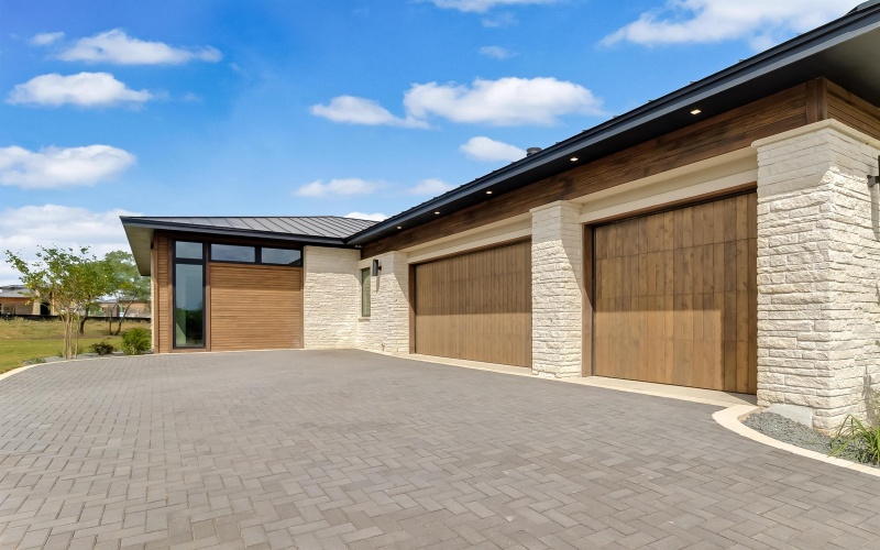 100 Spice Lily, Horseshoe Bay, TX 78657, 3 Bedrooms Bedrooms, ,5 BathroomsBathrooms,Residential,For Sale,100 Spice Lily,171655