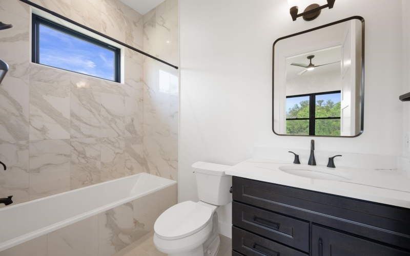 310 Apache Tears, Horseshoe Bay, TX 78657, 3 Habitaciones Habitaciones , ,3 BañosBaños,Residential,En Venta,310 Apache Tears,173250