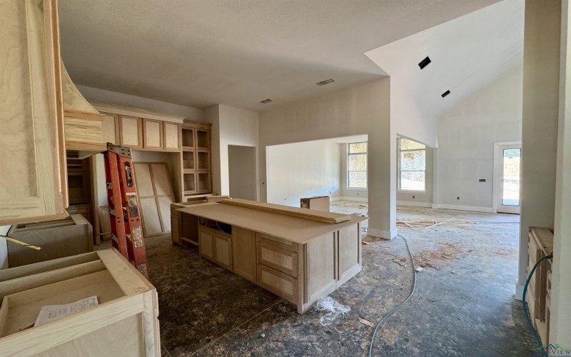 205 Shortleaf, Longview, TX 75605, 5 Bedrooms Bedrooms, ,3 BathroomsBathrooms,Residential,For Sale,205 Shortleaf,20253280
