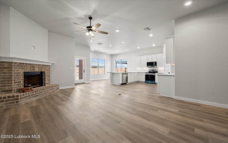 3410 Farmhouse Avenue, Wolfforth, TX 79382, 4 Bedrooms Bedrooms, ,2 BathroomsBathrooms,Residential,For Sale,3410 Farmhouse Avenue,202554510