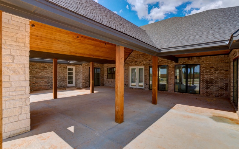 5825 CR 7675, Lubbock, TX 79424, 5 Bedrooms Bedrooms, ,5 BathroomsBathrooms,Residential,For Sale,5825 CR 7675,0,202554311