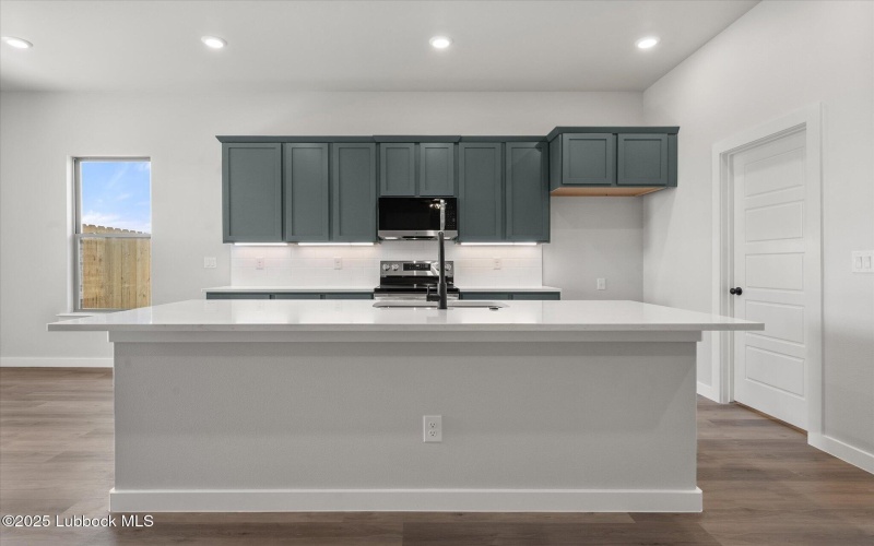 2612 Helena Avenue, Lubbock, TX 79407, 3 Bedrooms Bedrooms, ,2 BathroomsBathrooms,Residential,For Sale,2612 Helena Avenue,202554572