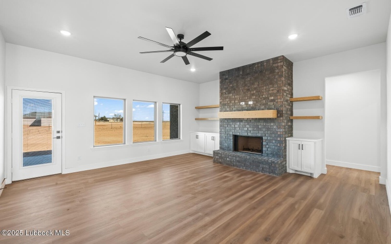 7215 E F M 1294, Idalou, TX 79329, 3 Bedrooms Bedrooms, ,2 BathroomsBathrooms,Residential,For Sale,7215 E F M 1294,202554480