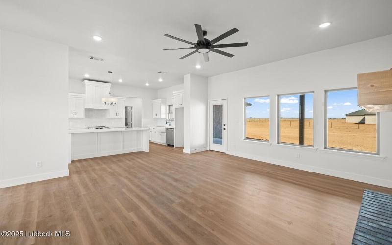 7215 E F M 1294, Idalou, TX 79329, 3 Bedrooms Bedrooms, ,2 BathroomsBathrooms,Residential,For Sale,7215 E F M 1294,202554480