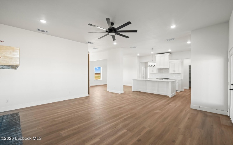 7215 E F M 1294, Idalou, TX 79329, 3 Bedrooms Bedrooms, ,2 BathroomsBathrooms,Residential,For Sale,7215 E F M 1294,202554480