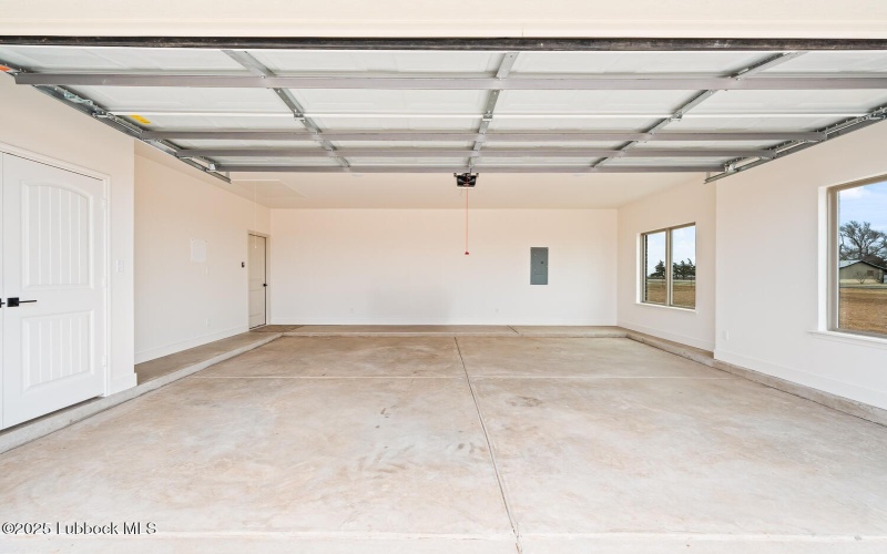 10509 E F M 1729, Idalou, TX 79329, 3 Bedrooms Bedrooms, ,2 BathroomsBathrooms,Residential,For Sale,10509 E F M 1729,202554481
