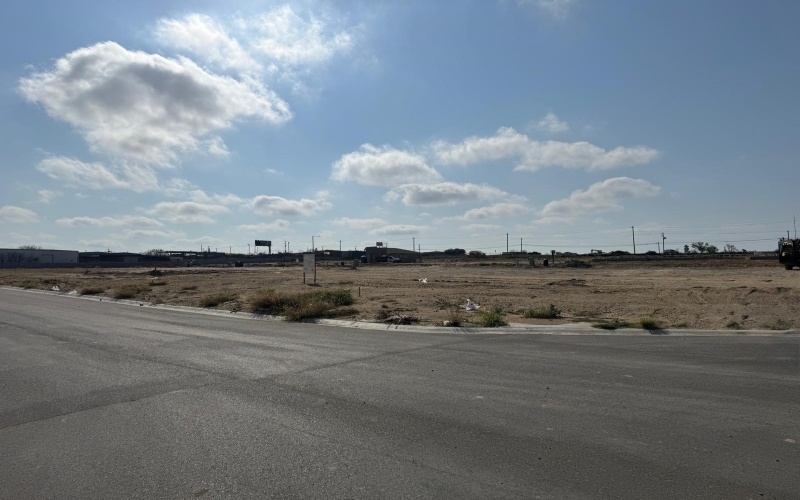 5905 Tavo Dr., Laredo, TX 78045-6331, 3 Habitaciones Habitaciones , ,2 BañosBaños,Residential,En Venta,5905 Tavo Dr.,0,20250688