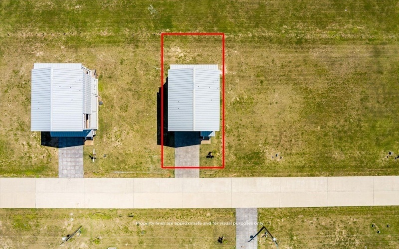 520 Annabelle Drive, Gilchrist, TX 77617, 5 Bedrooms Bedrooms, ,6 BathroomsBathrooms,Residential,For Sale,520 Annabelle Drive,22500709