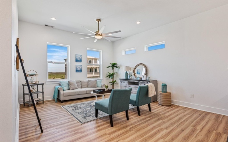 520 Annabelle Drive, Gilchrist, TX 77617, 5 Bedrooms Bedrooms, ,6 BathroomsBathrooms,Residential,For Sale,520 Annabelle Drive,22500709