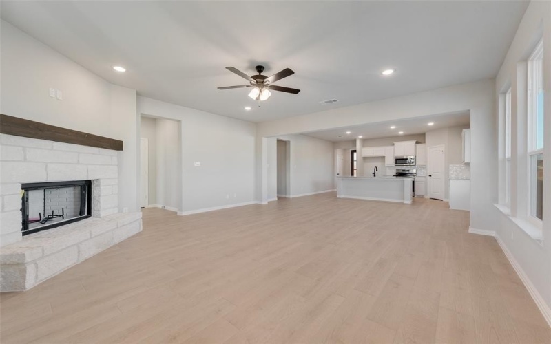 1248 Colca Drive, Springtown, TX 76082, 3 Bedrooms Bedrooms, ,2 BathroomsBathrooms,Residential,For Sale,1248 Colca Drive,20725583