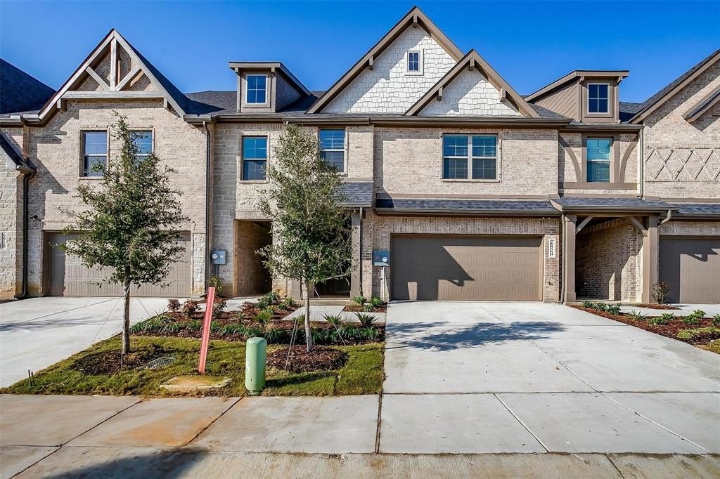 6903 Yellow Hammer Way, Arlington, TX 76001, 3 Bedrooms Bedrooms, ,2 BathroomsBathrooms,Residential,For Sale,6903 Yellow Hammer Way,0,20725601