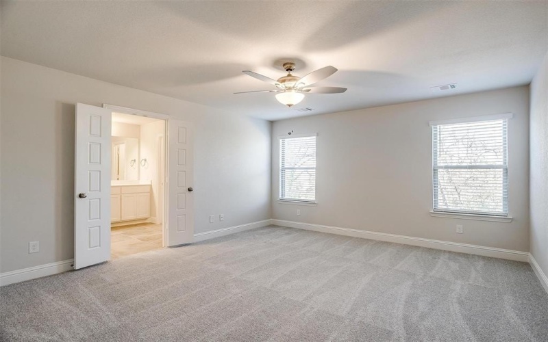 6903 Yellow Hammer Way, Arlington, TX 76001, 3 Bedrooms Bedrooms, ,2 BathroomsBathrooms,Residential,For Sale,6903 Yellow Hammer Way,0,20725601