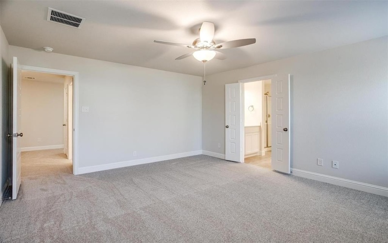 6903 Yellow Hammer Way, Arlington, TX 76001, 3 Bedrooms Bedrooms, ,2 BathroomsBathrooms,Residential,For Sale,6903 Yellow Hammer Way,0,20725601