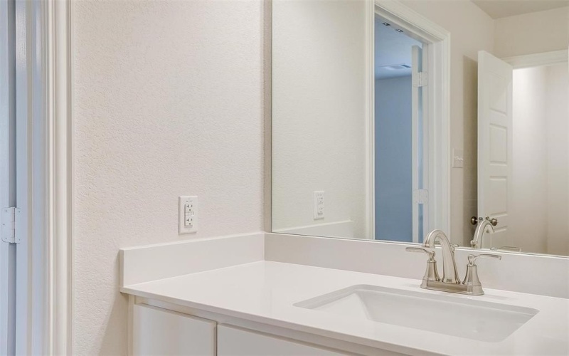 6903 Yellow Hammer Way, Arlington, TX 76001, 3 Bedrooms Bedrooms, ,2 BathroomsBathrooms,Residential,For Sale,6903 Yellow Hammer Way,0,20725601