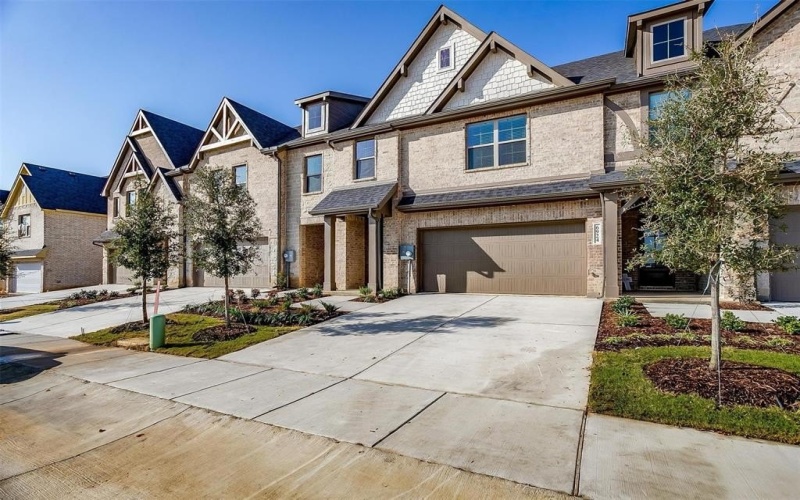 6903 Yellow Hammer Way, Arlington, TX 76001, 3 Bedrooms Bedrooms, ,2 BathroomsBathrooms,Residential,For Sale,6903 Yellow Hammer Way,0,20725601