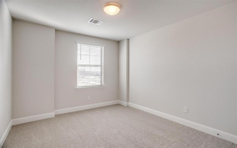 6903 Yellow Hammer Way, Arlington, TX 76001, 3 Bedrooms Bedrooms, ,2 BathroomsBathrooms,Residential,For Sale,6903 Yellow Hammer Way,0,20725601