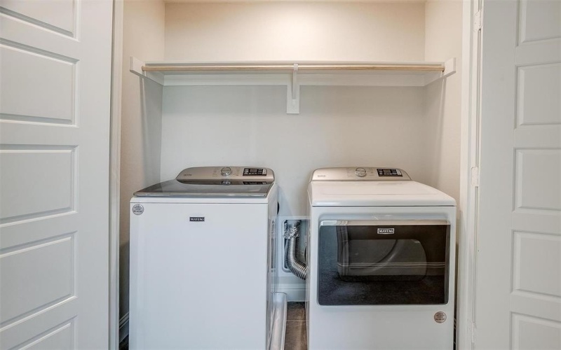 6903 Yellow Hammer Way, Arlington, TX 76001, 3 Bedrooms Bedrooms, ,2 BathroomsBathrooms,Residential,For Sale,6903 Yellow Hammer Way,0,20725601