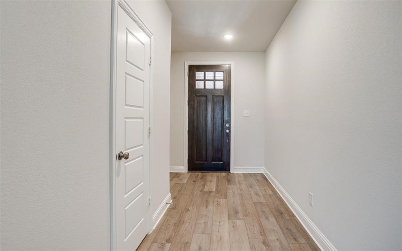6903 Yellow Hammer Way, Arlington, TX 76001, 3 Bedrooms Bedrooms, ,2 BathroomsBathrooms,Residential,For Sale,6903 Yellow Hammer Way,0,20725601