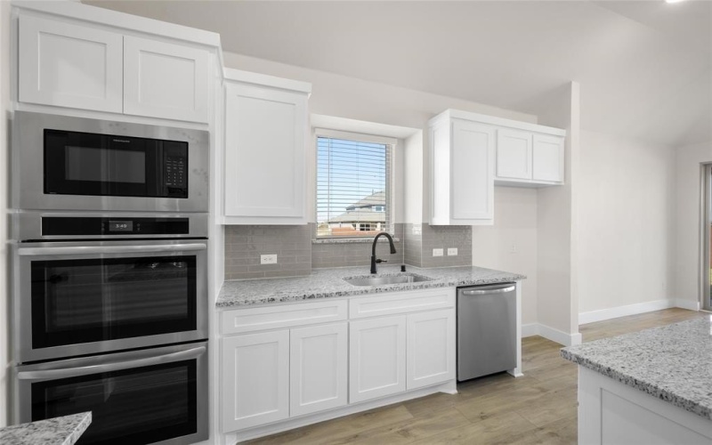 1814 River Hills Court, Midlothian, TX 76065, 5 Bedrooms Bedrooms, ,5 BathroomsBathrooms,Residential,For Sale,1814 River Hills Court,20726879