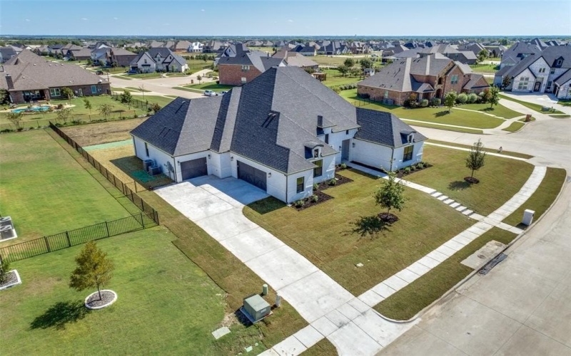 1140 Macgregor Lane, Gunter, TX 75058, 4 Bedrooms Bedrooms, ,5 BathroomsBathrooms,Residential,For Sale,1140 Macgregor Lane,20729041
