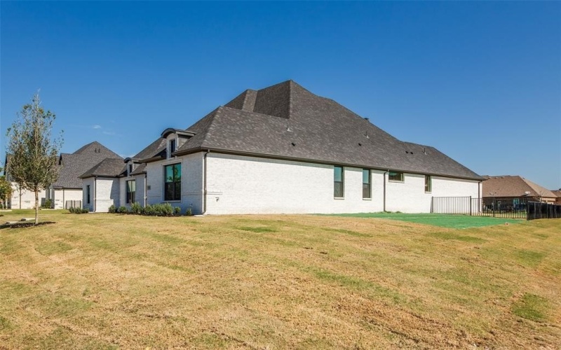 1140 Macgregor Lane, Gunter, TX 75058, 4 Bedrooms Bedrooms, ,5 BathroomsBathrooms,Residential,For Sale,1140 Macgregor Lane,20729041