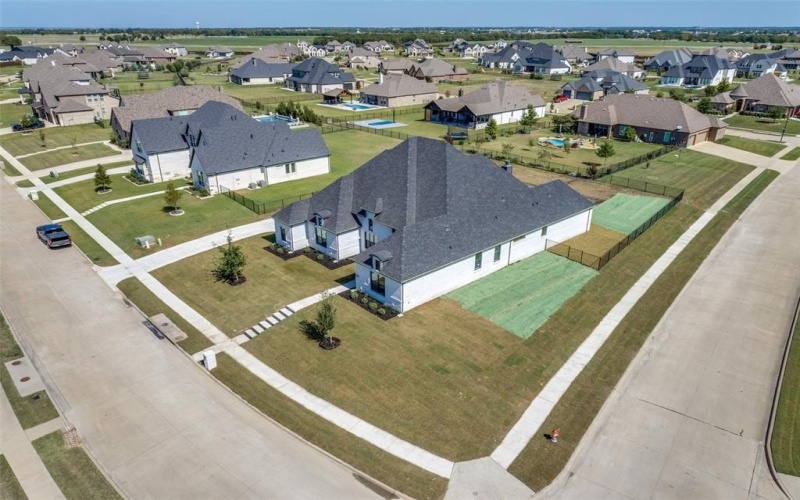 1140 Macgregor Lane, Gunter, TX 75058, 4 Bedrooms Bedrooms, ,5 BathroomsBathrooms,Residential,For Sale,1140 Macgregor Lane,20729041