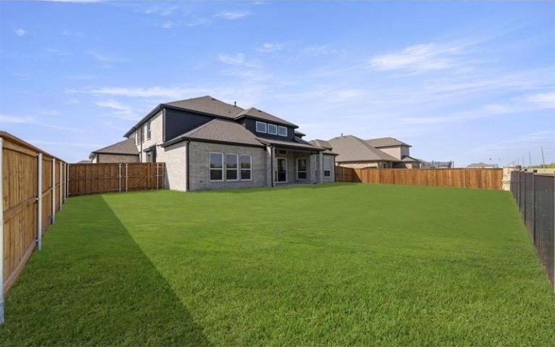9709 Palermo Drive, Mesquite, TX 75126, 5 Bedrooms Bedrooms, ,5 BathroomsBathrooms,Residential,For Sale,9709 Palermo Drive,20729428