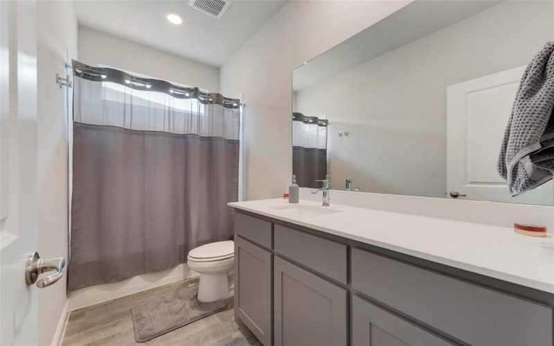 135 Lunayena Road, Rhome, TX 76078, 4 Bedrooms Bedrooms, ,2 BathroomsBathrooms,Residential,For Sale,135 Lunayena Road,20729650