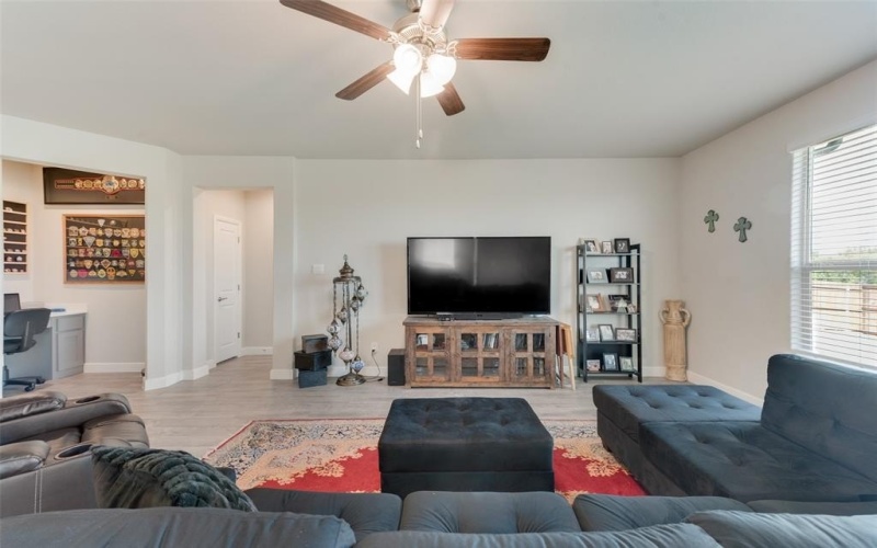 135 Lunayena Road, Rhome, TX 76078, 4 Bedrooms Bedrooms, ,2 BathroomsBathrooms,Residential,For Sale,135 Lunayena Road,20729650