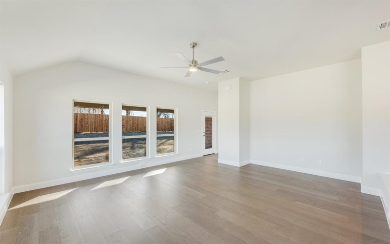1506 Latimer Court, Trenton, TX 75490, 3 Bedrooms Bedrooms, ,2 BathroomsBathrooms,Residential,For Sale,1506 Latimer Court,0,20730016