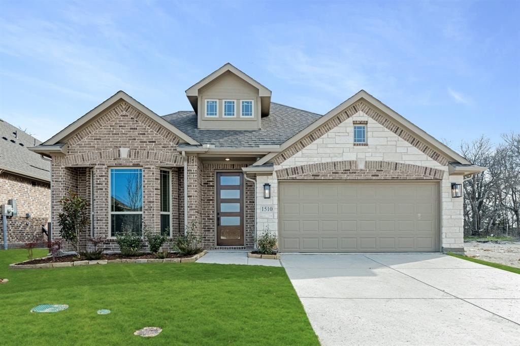 1510 Latimer Court, Trenton, TX 75490, 4 Bedrooms Bedrooms, ,3 BathroomsBathrooms,Residential,For Sale,1510 Latimer Court,0,20730097