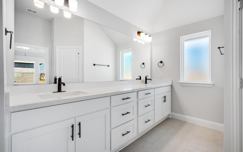 13622 Colony Mews, Frisco, TX 75033, 3 Bedrooms Bedrooms, ,3 BathroomsBathrooms,Residential,For Sale,13622 Colony Mews,20730536